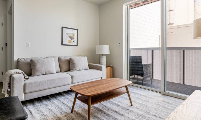 Downtown Berkeley Apartment | 88 m² Apartment ∙ 2 bedrooms ∙ 4 guests