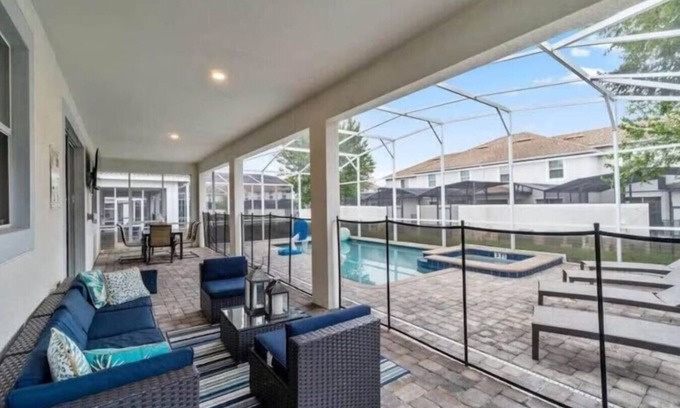 Davenport House | 8BR Disney Villa with Pool
