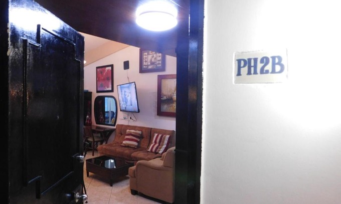 Punta Cancun Apartment | 8th Floor Caribbean Beach View Studio