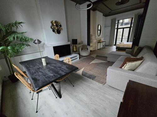 Ghent City Centre Apartment | 8z dreamz 2