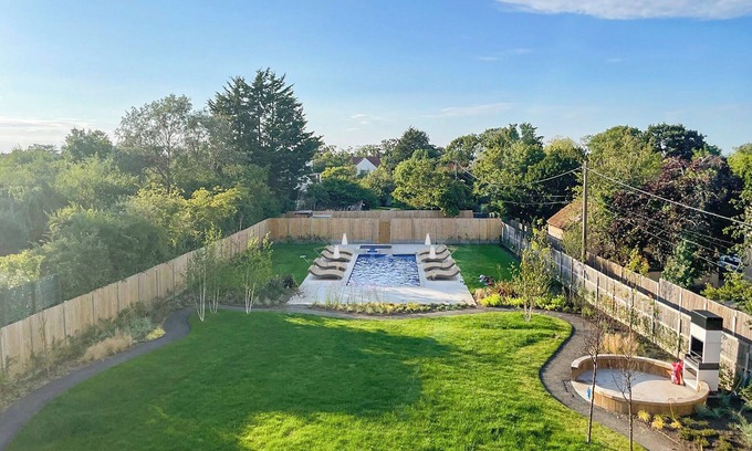 Whitstable Cottage | 9 bedroom accommodation in Whitstable