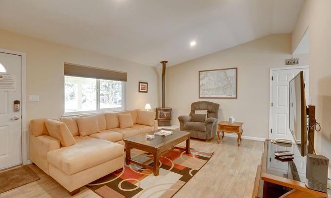 Tahoe Paradise House | 9 Mi to Heavenly Mountain: South Lake Tahoe Home