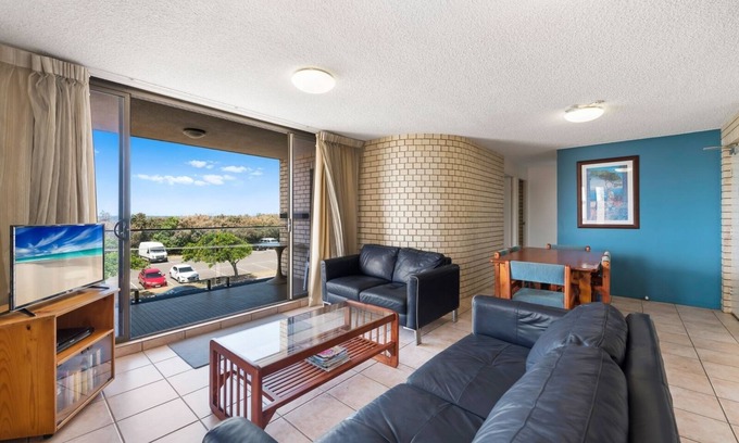 Maroochydore Apartment | 9 Seabelle – Opposite the beach in Cotton Tree
