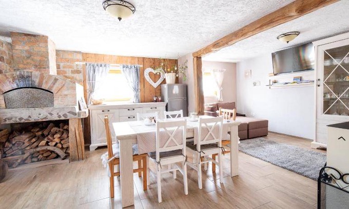Zirovnica Apartment | 90 m² Apartment ∙ 1 bedroom ∙ 5 guests