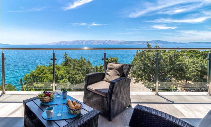 Povile Apartment | 90 m² Apartment ∙ 2 bedrooms ∙ 6 guests