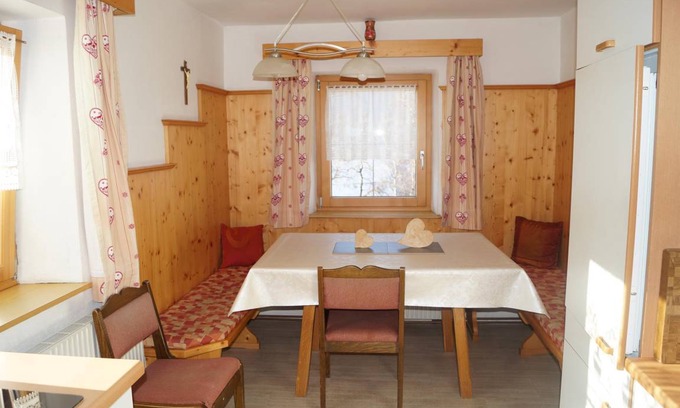 Ellboegen Apartment | 90 m² Apartment ∙ 3 bedrooms ∙ 6 guests