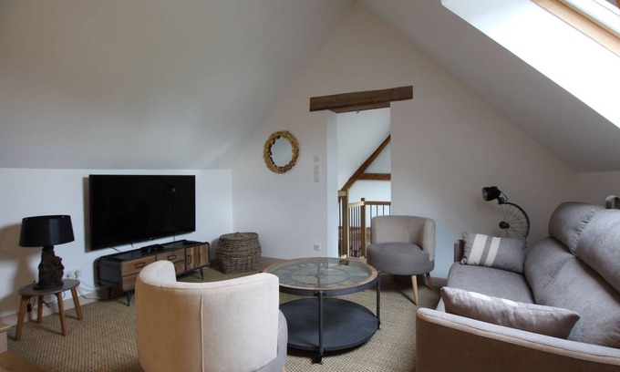 Cerans-Foulletourte Cottage | 90 m² Cabin ∙ 1 bedroom ∙ 6 guests