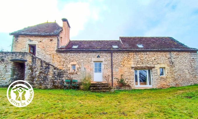 Saint-Chels House | 90 m² Gîte ∙ 2 bedrooms ∙ 4 guests