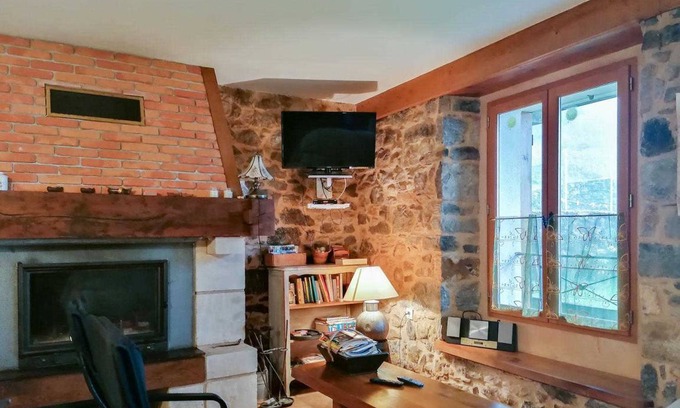 Razecueille House | 90 m² Gîte ∙ 3 bedrooms ∙ 6 guests