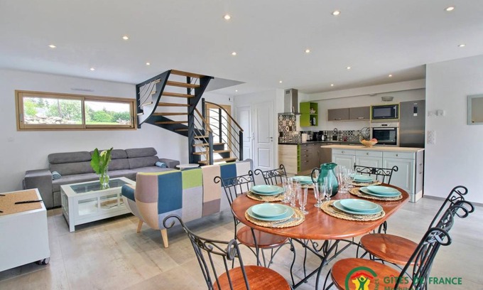 Ploeren House | 90 m² Gîte ∙ 3 bedrooms ∙ 6 guests