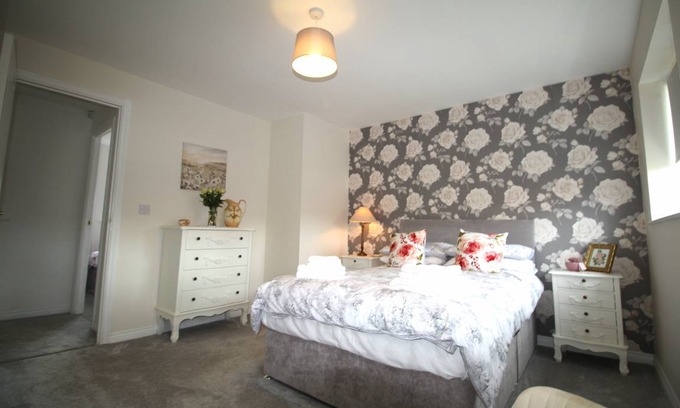Ashington House | 90 m² House ∙ 2 bedrooms ∙ 4 guests