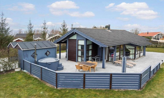 Hasmark Strand House | 90 m² House ∙ 3 bedrooms ∙ 6 guests