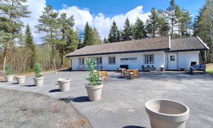 Hauggrend Hotel | 90 m² Motel ∙ 2 bedrooms ∙ 6 guests