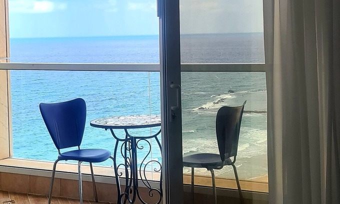 Bat Yam Apartment | 904Beautiful apartments with panoramic sea views