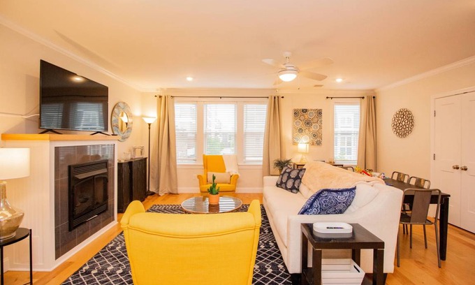 Fenway–Kenmore Apartment | 93 m² Apartment ∙ 2 bedrooms ∙ 4 guests