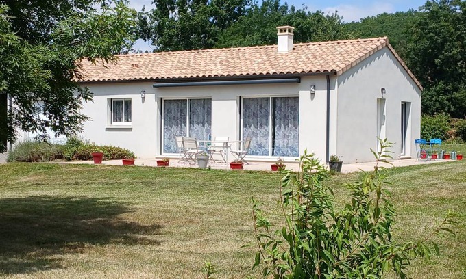 Sonnac-sur-l'Hers House | 93 m² Gîte ∙ 2 bedrooms ∙ 4 guests