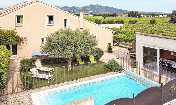 Violes House | 93 m² House ∙ 3 bedrooms ∙ 6 guests