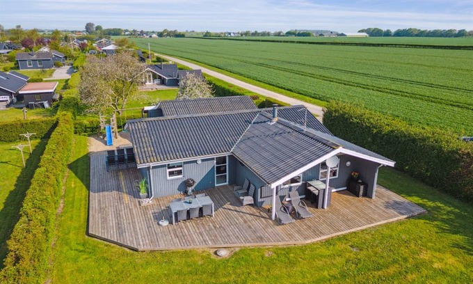 Flovt Strand House | 94 m² House ∙ 3 bedrooms ∙ 6 guests