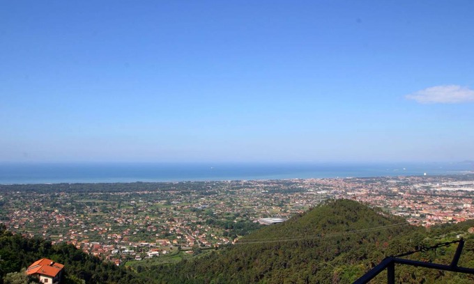 Montignoso Apartment | 95 m² Apartment ∙ 2 bedrooms ∙ 5 guests