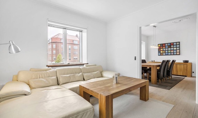Aalborg Apartment | 95 m² Apartment ∙ 2 bedrooms ∙ 4 guests