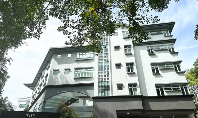 Orchard Apartment | 97 m² Serviced apartment ∙ 3 bedrooms ∙ 5 guests