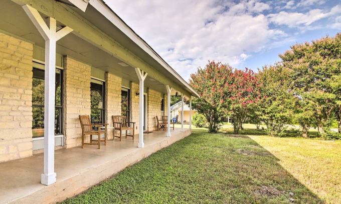 Jonestown House | 98 m² House ∙ 3 bedrooms ∙ 7 guests