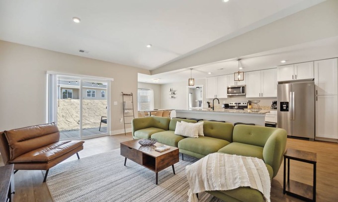 Acme Apartment | 985 m² Apartment ∙ 18 bedrooms ∙ 50 guests