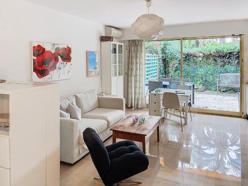 Cannes Apartment | A 2 pas des plages piscine 183L STENJ