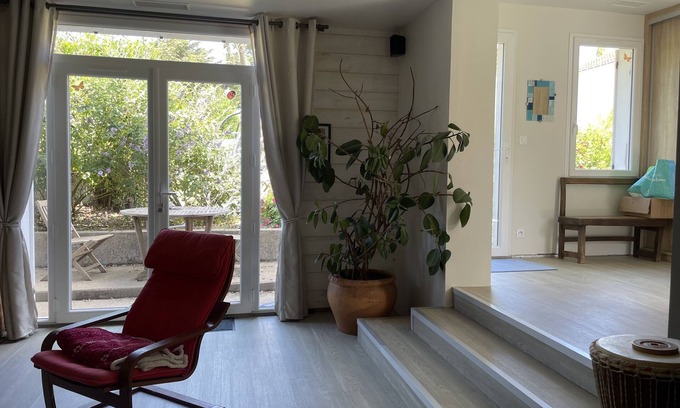 Prefailles House | A 200 Mètres de la Mer. Maison Calme Avec Jardin