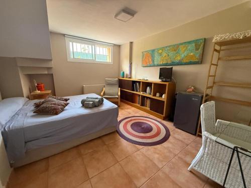 Hortaleza House | A 5 minutos de Ifema y 10 del aeropuerto, habitación y baño privado con entrada independiente
