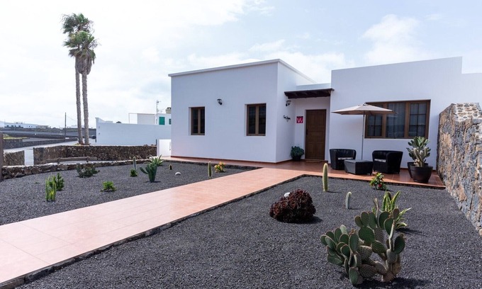 Tajaste House | A 5 Minutos del Parque Nacional de Timanfaya, Ideal Para Senderistas
