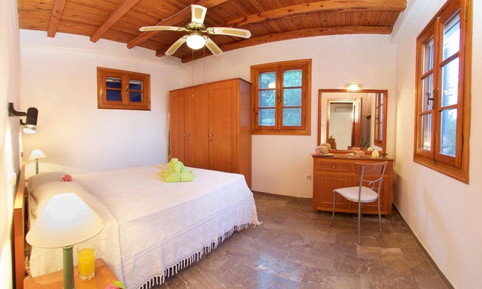 Fiskardo House | Α beautiful, comfortable house is in one of the most famous places in Greece.
