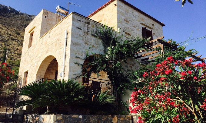 Apokoronas Villa | A Beautiful Stone Villa & Private Pool In A Peaceful Position "eot Licence No: 1042k123k2962201"