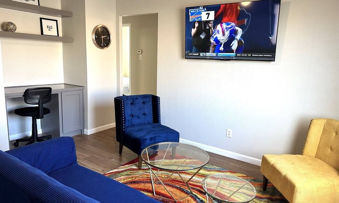 Gardens Condo | A Beautiful Storey - Quiet Condo minutes from Midland Memorial