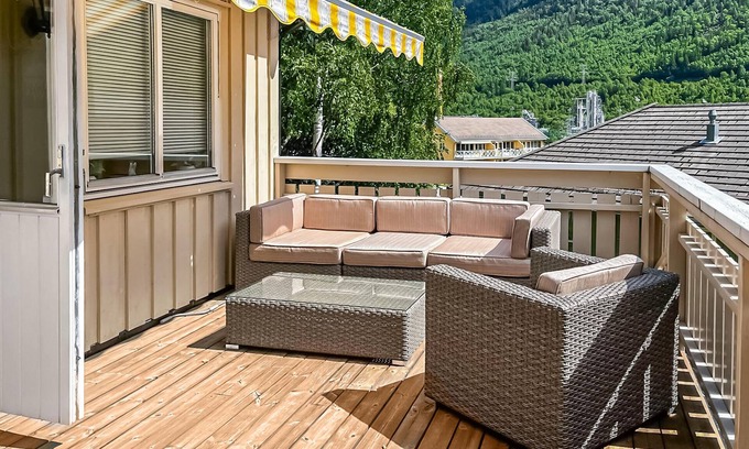 Rjukan Apartment | A beautiful view over the countryside awaits you in this superbly located vacation home.