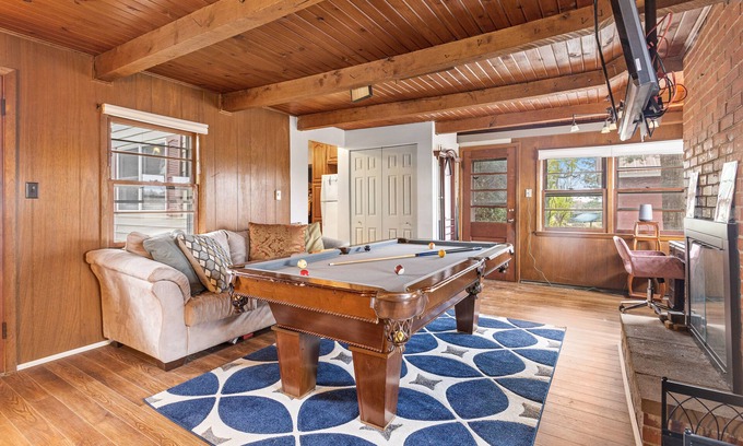 Kent House | A Breath of fresh Country Air with hot tub.