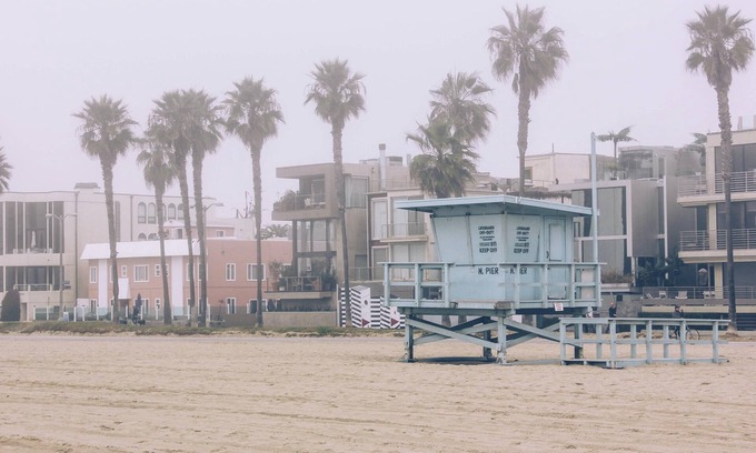 Fairmede - Hilltop House | A budget-friendly stay near the San Francisco Bay!