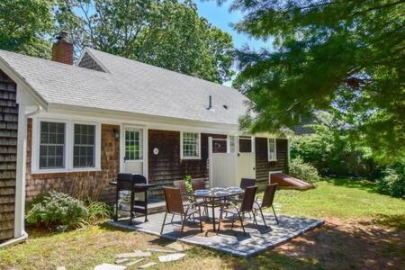 South Yarmouth House | A C 3 Min Walk to Beach on Long Pond