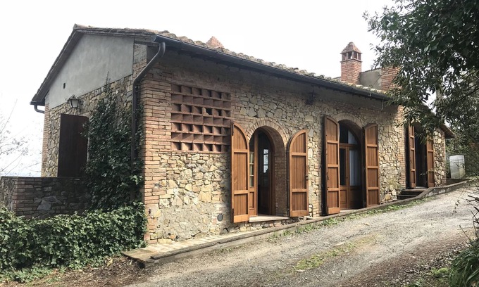 Gambassi Terme House | A Charming Authentic Manor House on the Chianti hills.