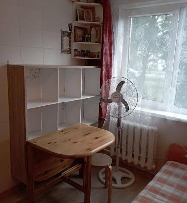 Lasnamae Apartment | A comfortable room with balcony