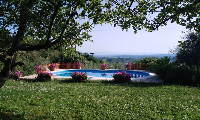 Parlascio Apartment | A corner of paradise with breathtaking views of the hills!