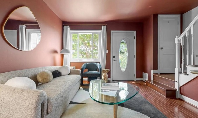 Del Ray House | A Cozy and Inviting Suite Xcape