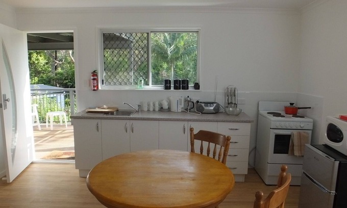 Forestdale Cottage | A cute cottage in a forest setting with FREE Wi-Fi