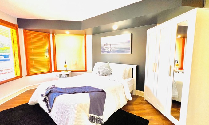 Surrey Newton Apartment | A Dream Tranquility Stay -Panorama Ridge