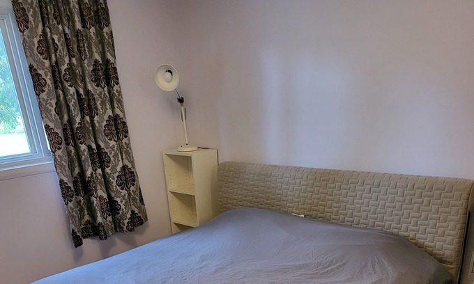 Brossard House | A family friendly 3-bedrooms bungalow with a great location