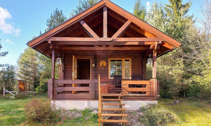 Lidhult House | A family friendly cottage near the lake and forest.