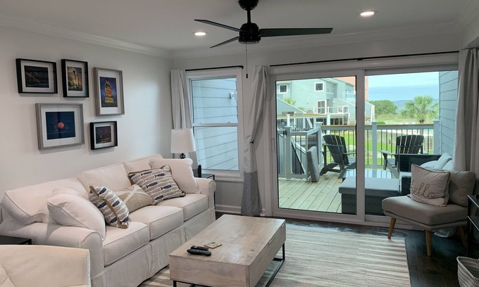 Pensacola Beach House | A Few Steps Away From the Sand and Water
