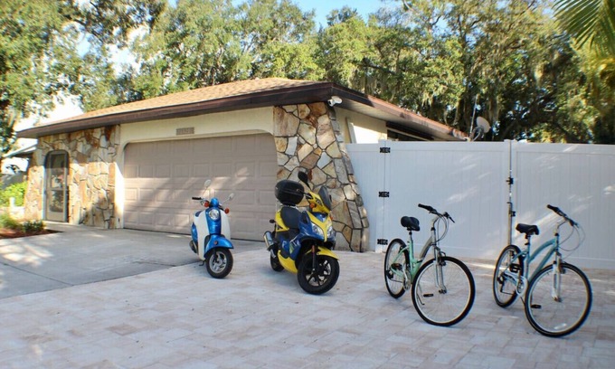 Fort Myers Shores House | A Forest Pool Calloosahatchee River Retreat