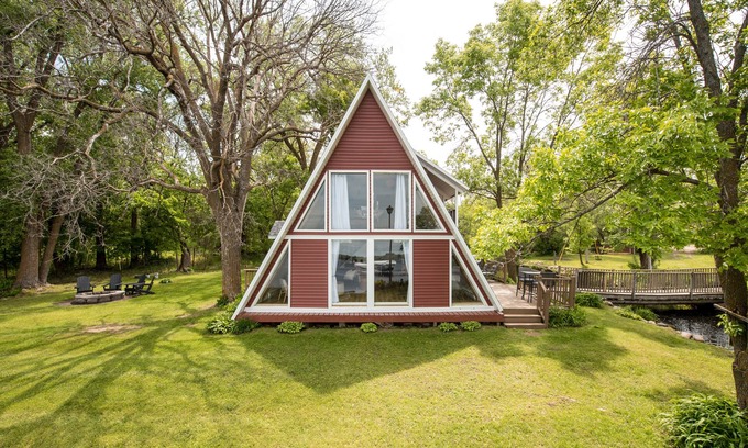 Osakis Cabin | A-Frame Cabin - Private Backyard