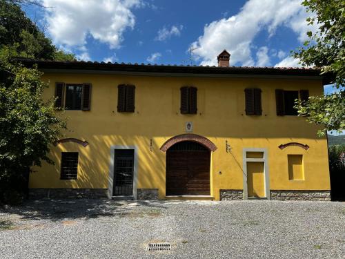 Vaiano House | A.G. Rooms in casa colonica